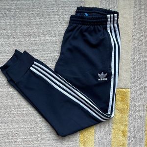 ADIDAS JOGGERS. SIZE L. NAVY AND WHITE